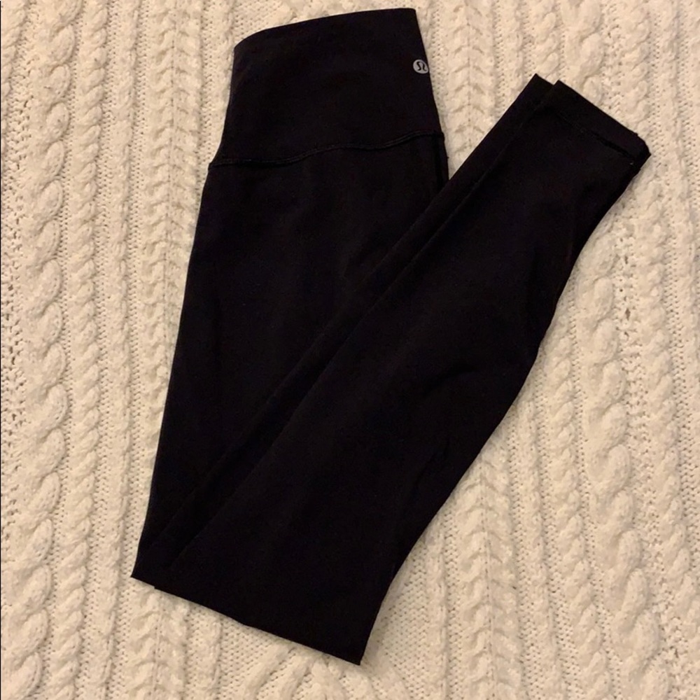 Lululemon black leggings 4